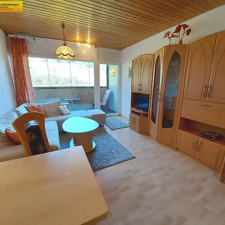 Sandra شقة توبليتز